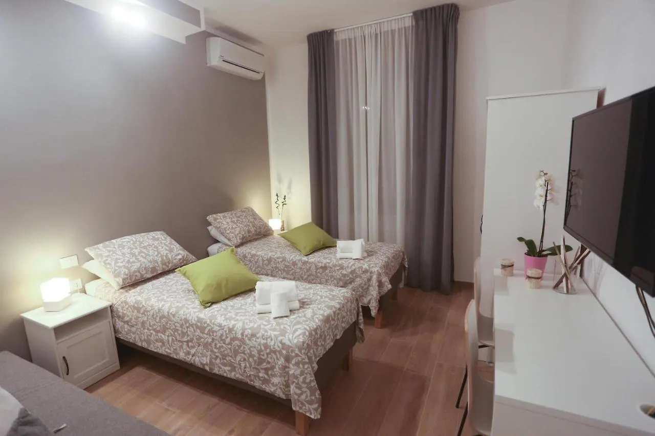Residenza Leone Bed & Breakfast Florence