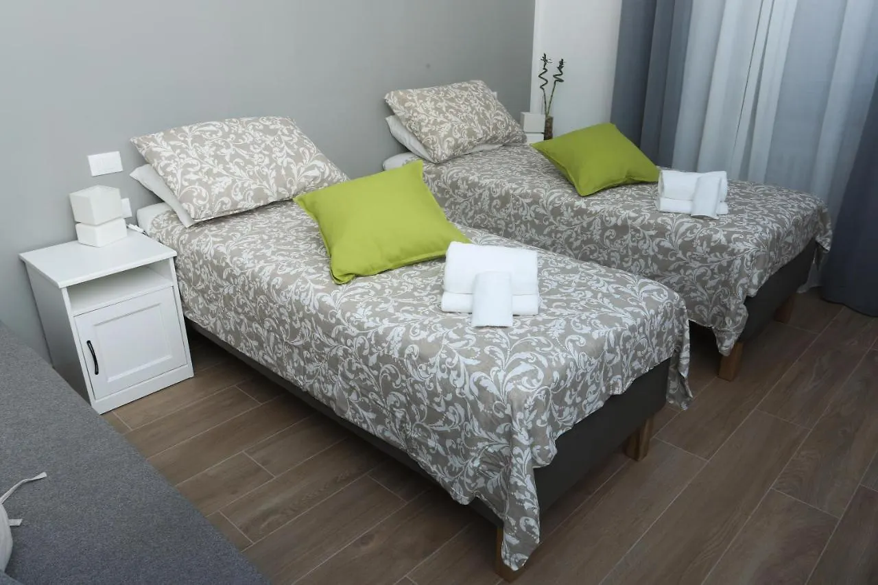 Residenza Leone Bed & Breakfast Florence Italy